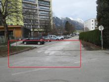 Streusalz entfernen von Geh und Fahrradwegen in Innsbruck